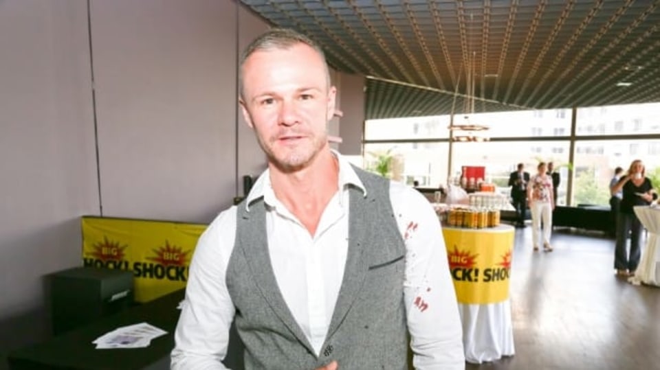 Braňo Polák přišel na odpolední party a měl košili potřísněnou krví